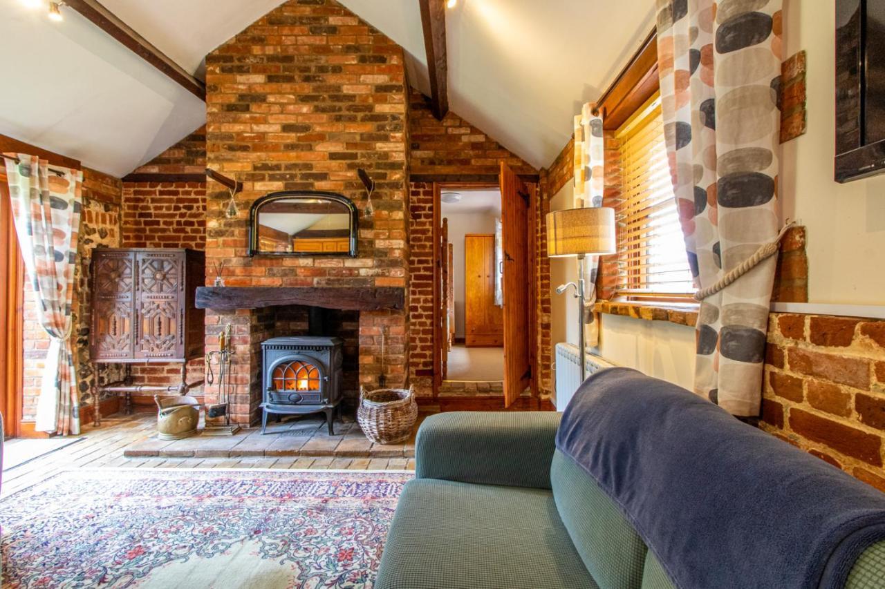 Laburnum Holiday Cottage Tunstead  Экстерьер фото